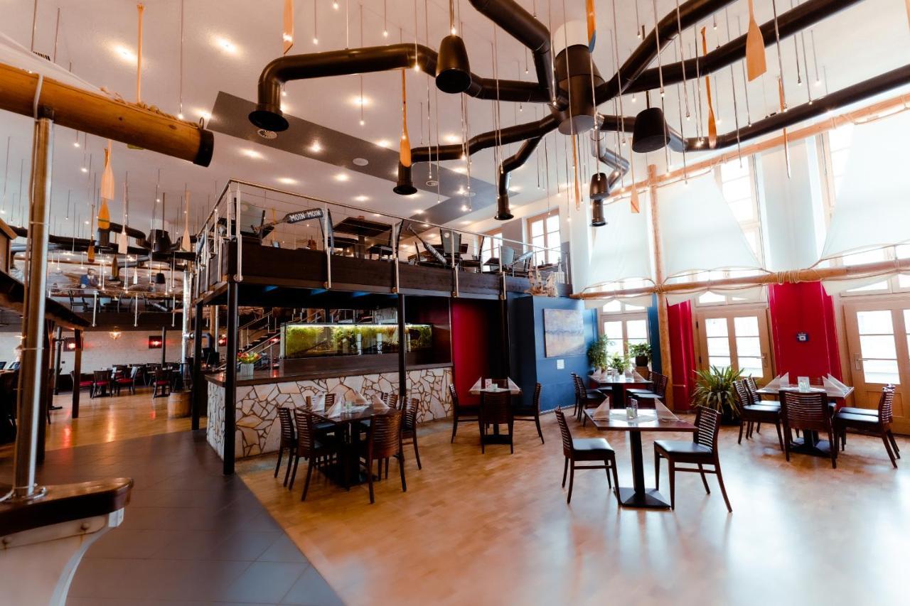 Restaurant Und Pension Alberthafen Dresden Eksteriør bilde